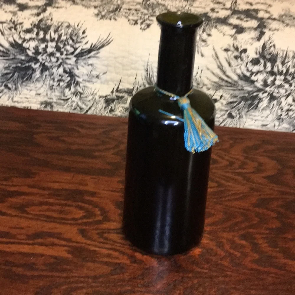 Decorative bottle vase